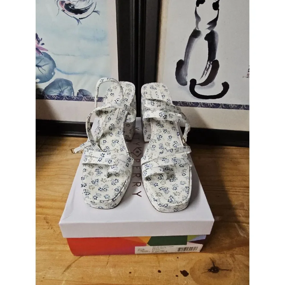 Katy Perry Women's The Meadow Classic‎ Platform, Navy Multi, 9.5M
